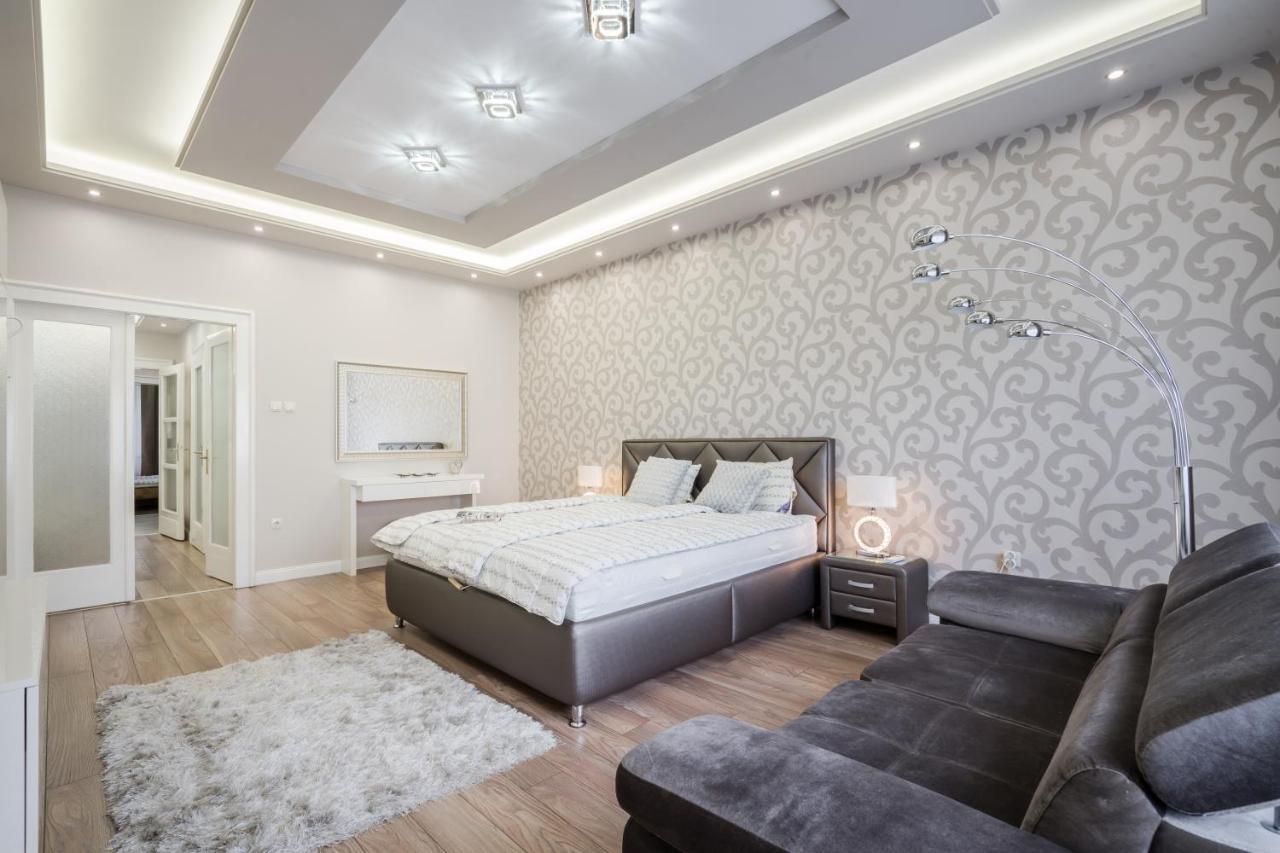 Bpr Ethereal Panoramic Suite With A/C & Balcony Budapest Bagian luar foto