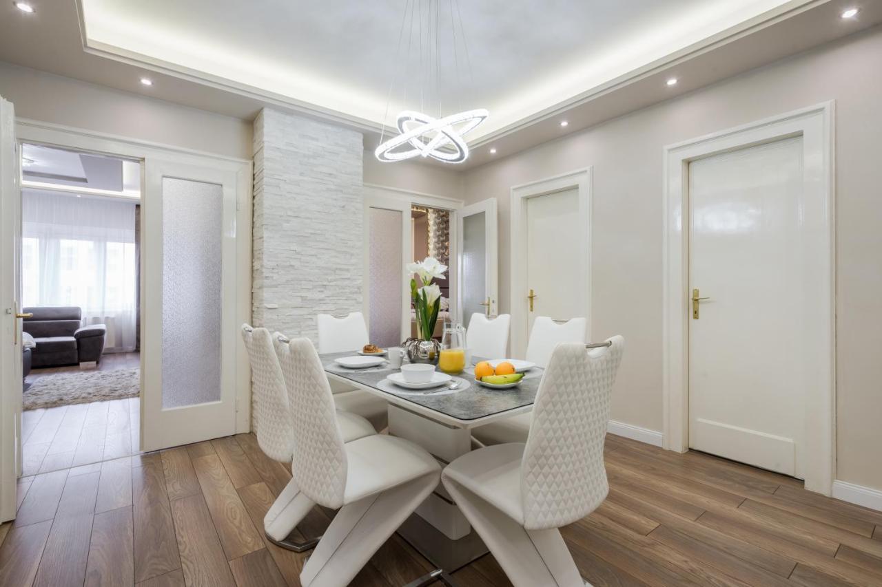 Bpr Ethereal Panoramic Suite With A/C & Balcony Budapest Bagian luar foto